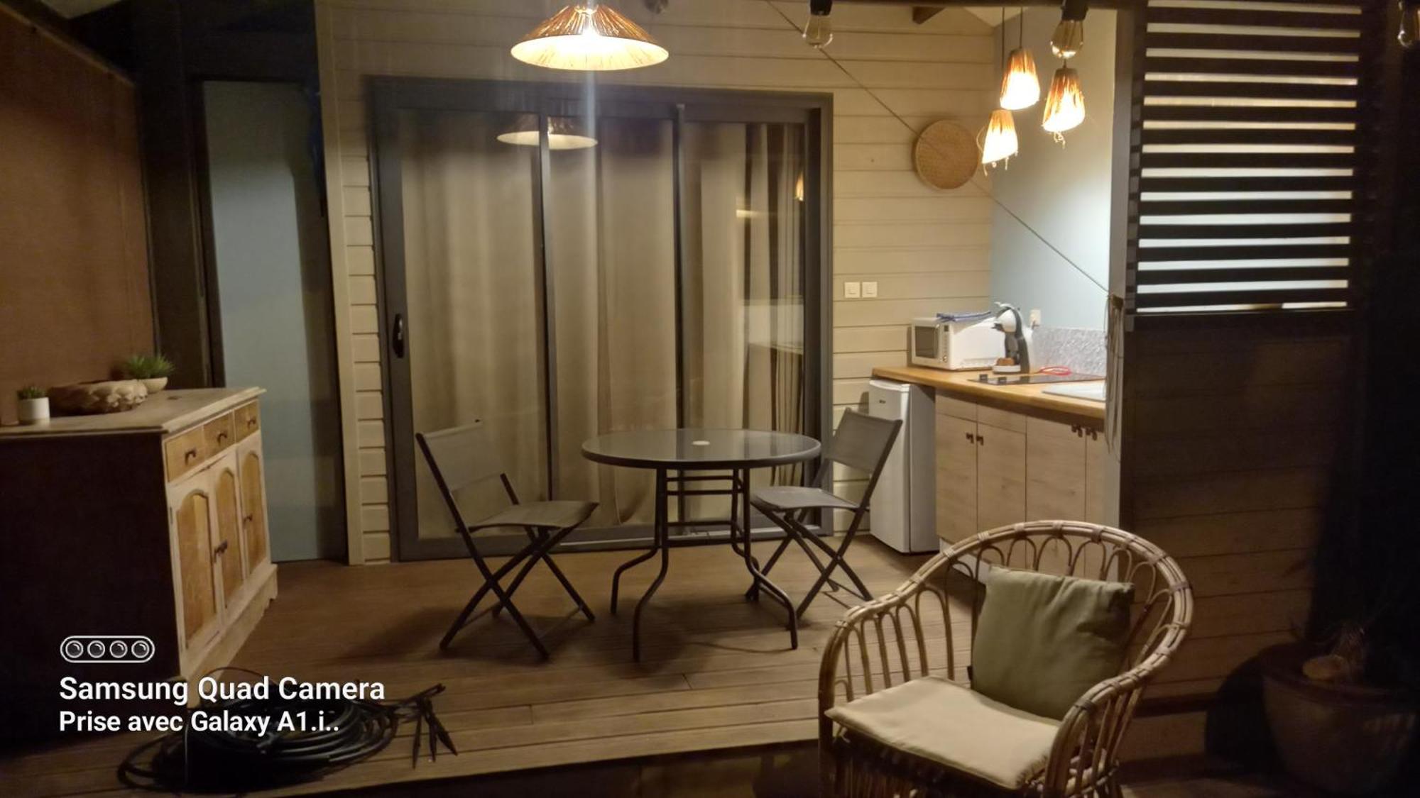 Le Latanier Bleu Apartman La Saline Le Bains Kültér fotó